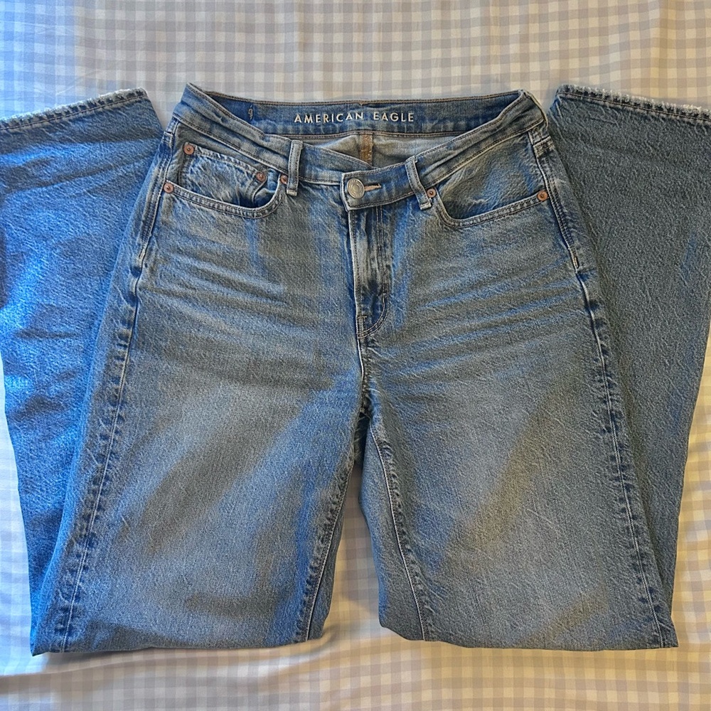 American Eagle Crossover Waist Baggy Jeans